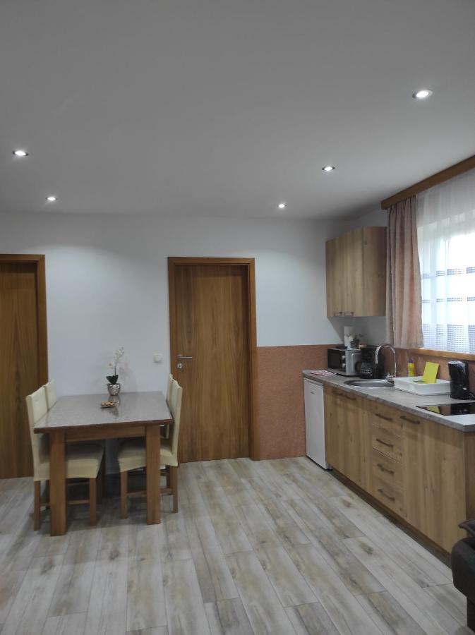 Apartman Jakov Rakovica Zewnętrze zdjęcie