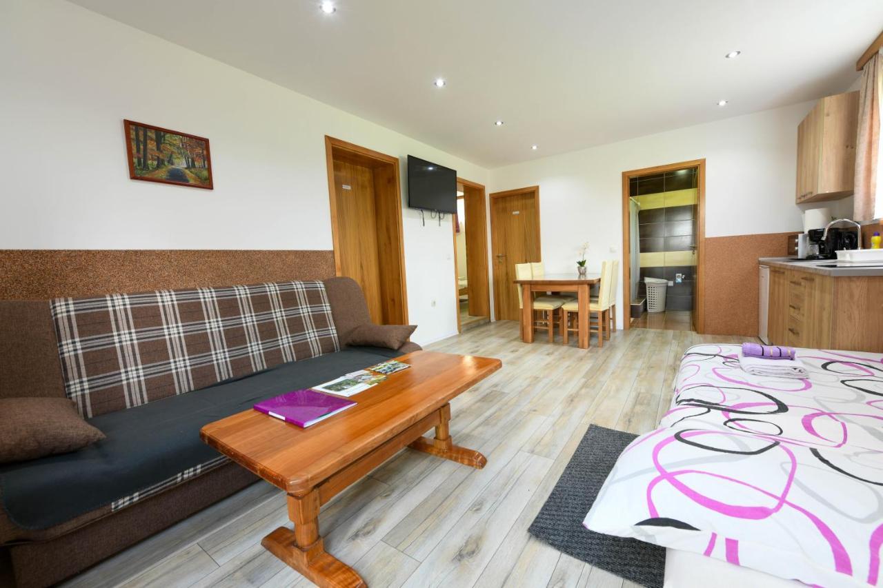 Apartman Jakov Rakovica Zewnętrze zdjęcie