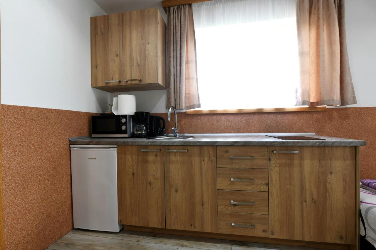 Apartman Jakov Rakovica Zewnętrze zdjęcie